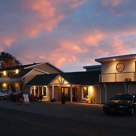 Hotel Sands On Golden Lake Exteriér fotografie