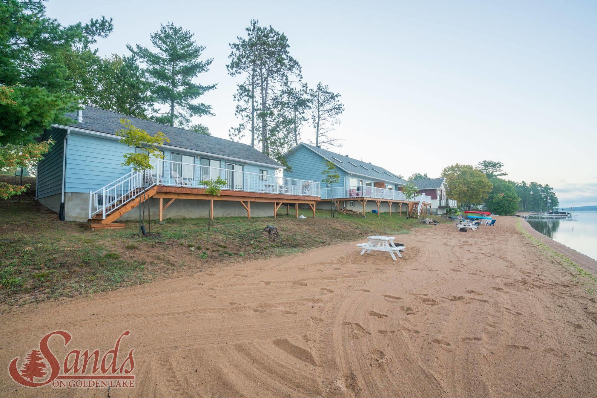 Hotel Sands On Golden Lake Exteriér fotografie